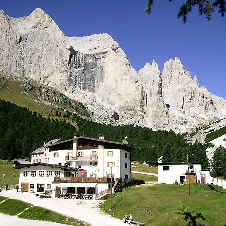 博萨迪法萨 Rifugio Gardeccia Hutte酒店 外观 照片