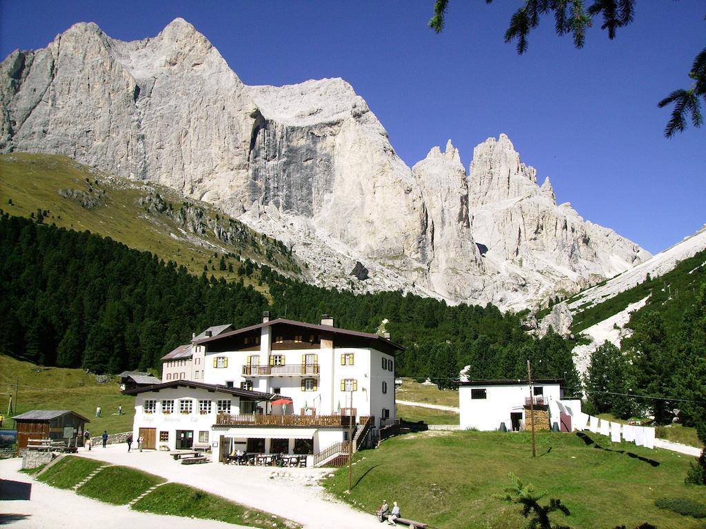 博萨迪法萨 Rifugio Gardeccia Hutte酒店 外观 照片