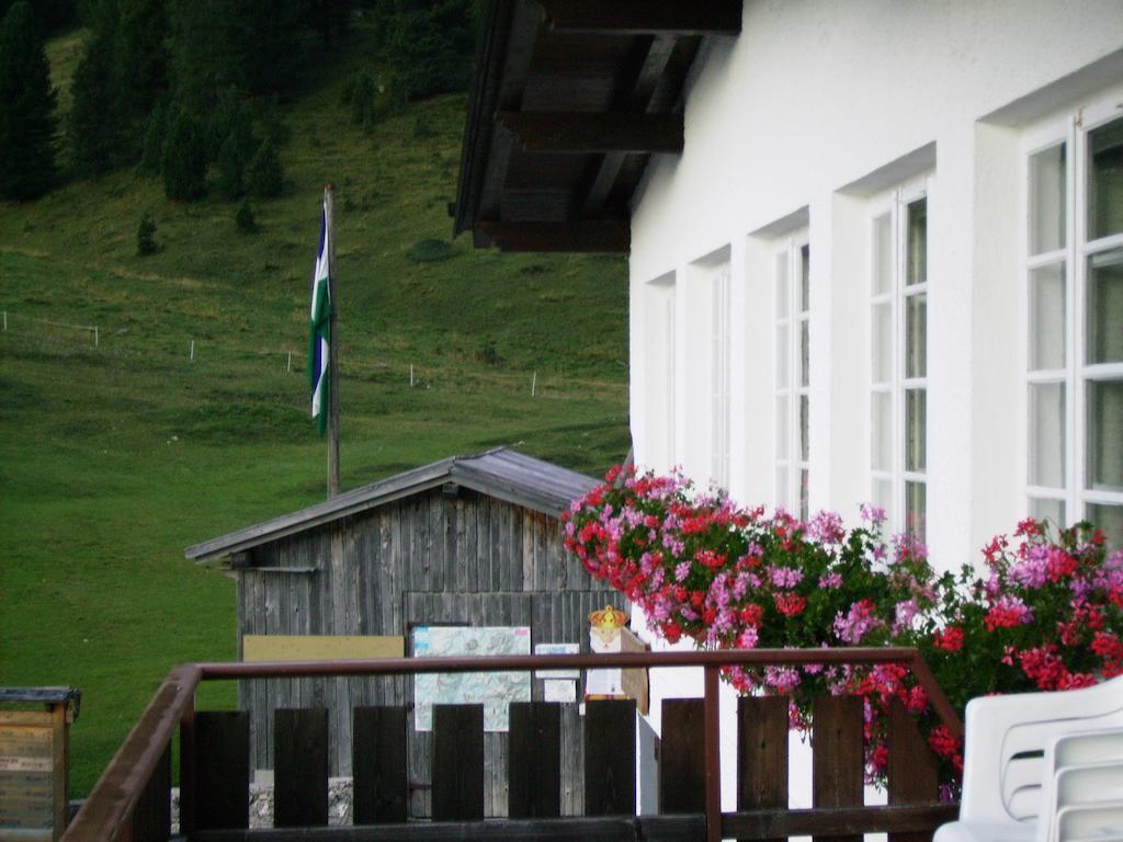 博萨迪法萨 Rifugio Gardeccia Hutte酒店 外观 照片