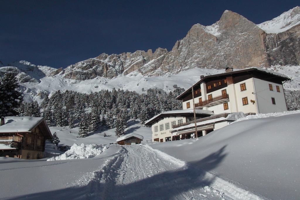 博萨迪法萨 Rifugio Gardeccia Hutte酒店 外观 照片